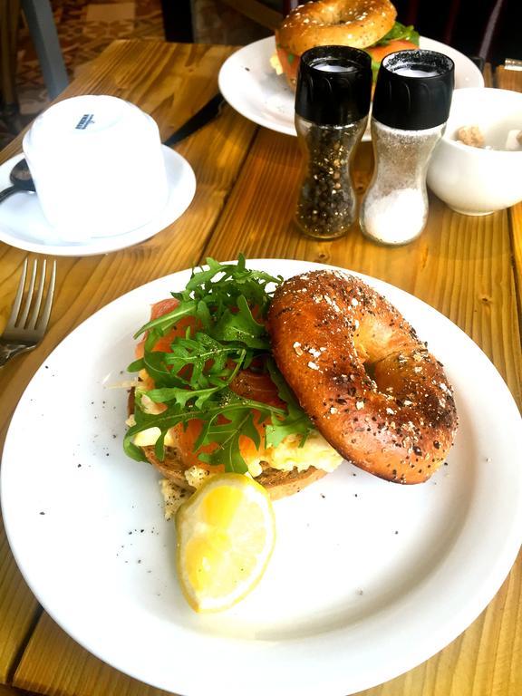 Carolina Guest House Cambridge  Bagian luar foto