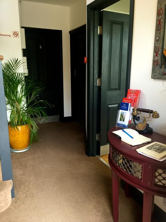 Carolina Guest House Cambridge  Bagian luar foto